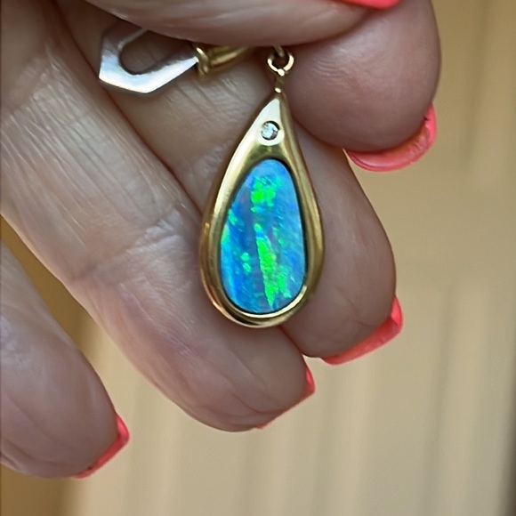 18 karat gold, Australian opal with diamondand 14k chain - Picture 7 of 15